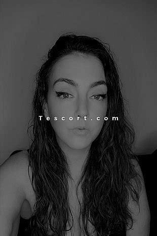 escort créteil|Escort Girl Créteil. Find a beautiful escort girl in Créteil!